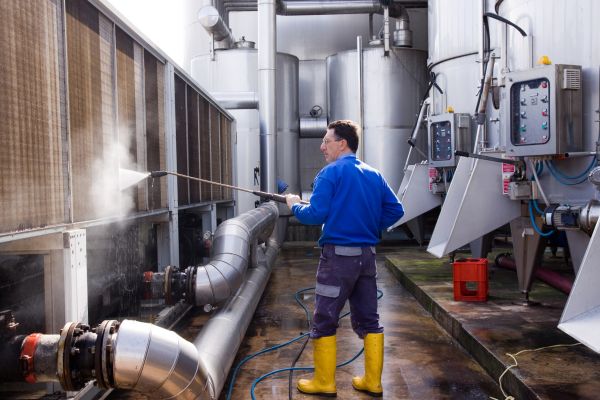 Cost of Industrial Pressure Washing in Crystal Lake