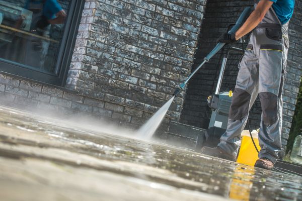 Cost of Storefront Pressure Washing in Crystal Lake
