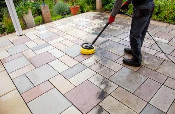Patio Washing in Crystal Lake