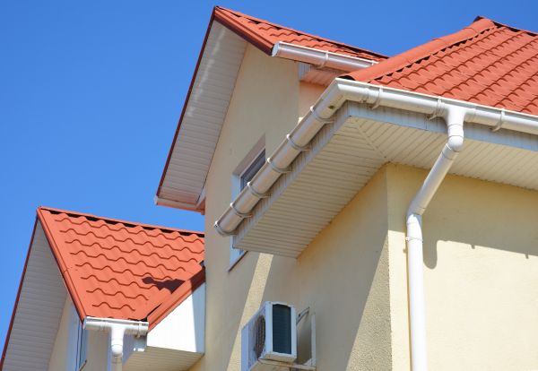 Soffit Cleaning in Crystal Lake