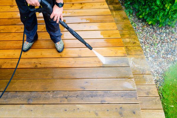 Porch Cleaning in Crystal Lake