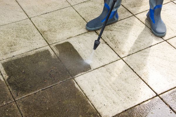 Outdoor Concrete Cleaning in Crystal Lake