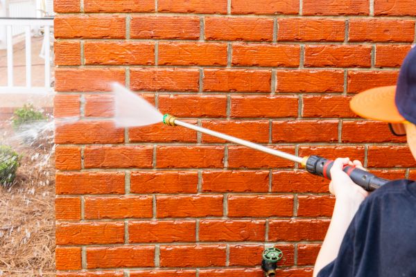 Wall Pressure Washing in Crystal Lake