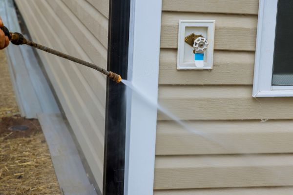 Vinyl Siding Cleaning in Crystal Lake